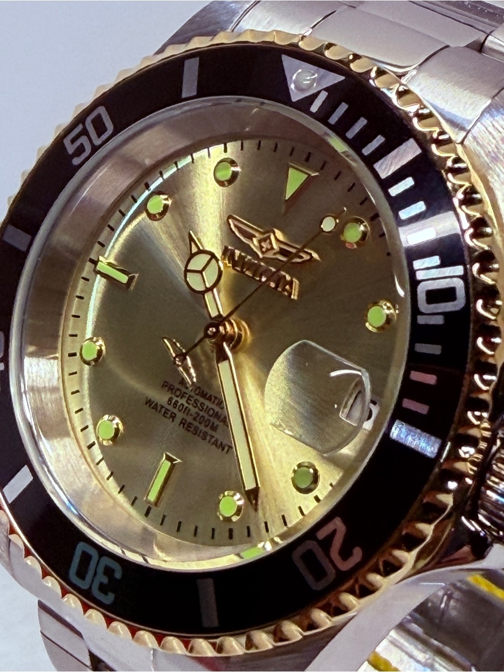 Invicta Pro Diver 40mm Automatic Mens Watch - Two tone With Champagne Dial